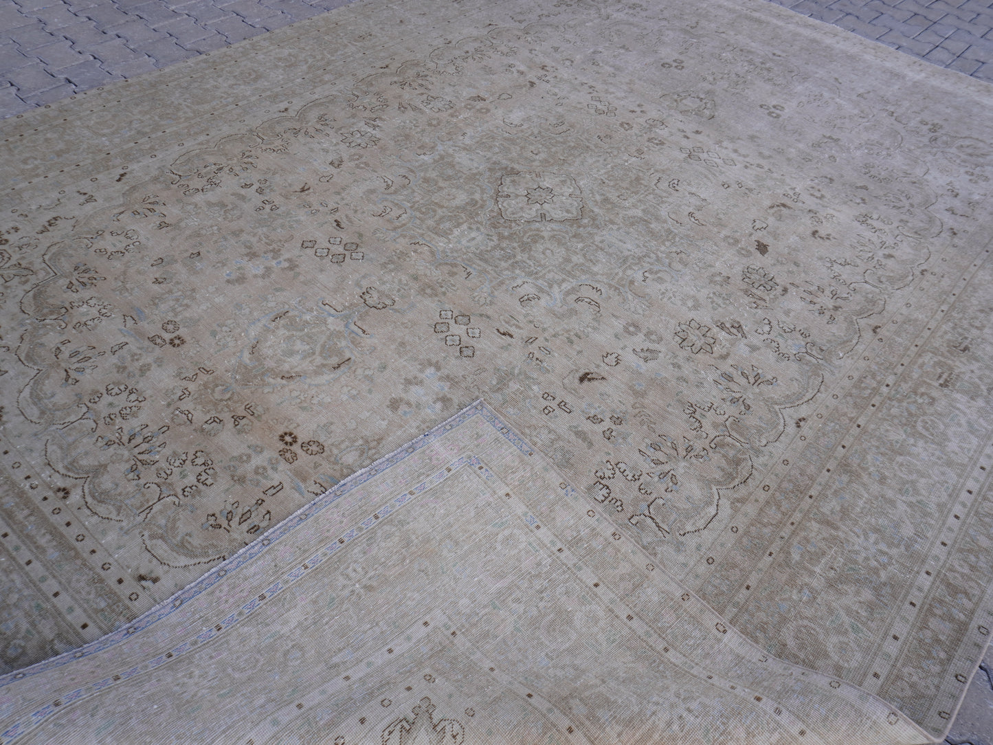 Neutral Large Area Rug 9x12 - sku2031