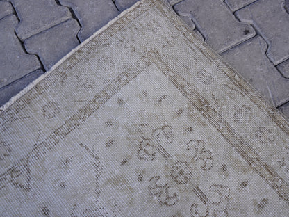 Neutral Small Rug 4x7 ft - sku 1158