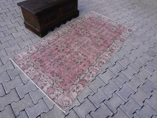 Neutral Small Rug 4x7 ft - sku 868
