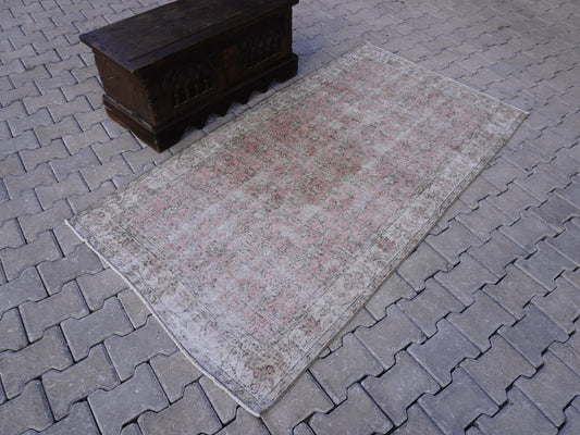 Neutral Small Rug 4x7 ft - sku 978