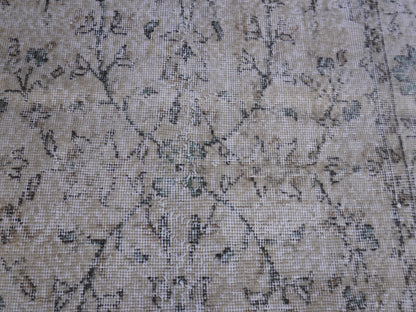 Neutral Small Rug 4x7 ft - sku 1014