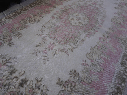 Neutral Small Rug 4x7 ft - sku 894
