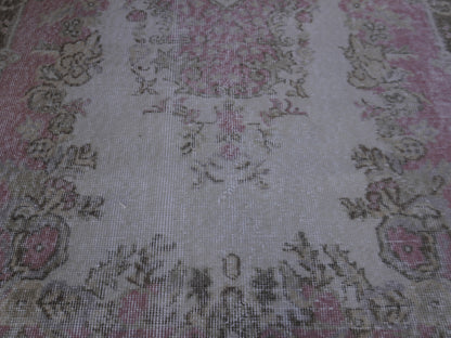 Neutral Small Rug 4x7 ft - sku 894