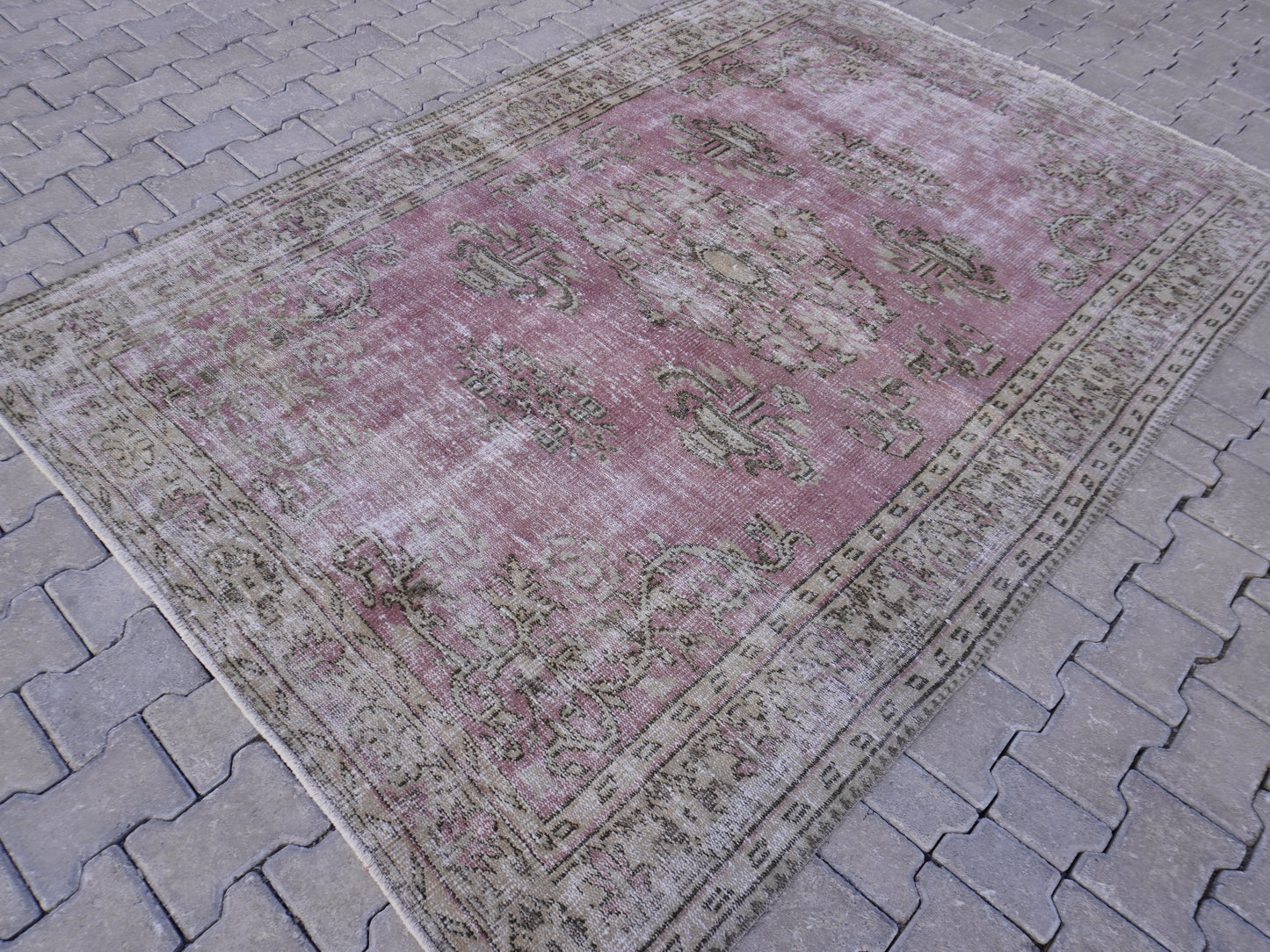 Wool Turkish Rug 6x8 ft - sku167