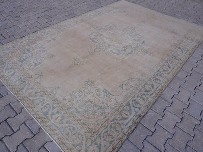Neutral Turkish Rug 7x10 ft - sku210