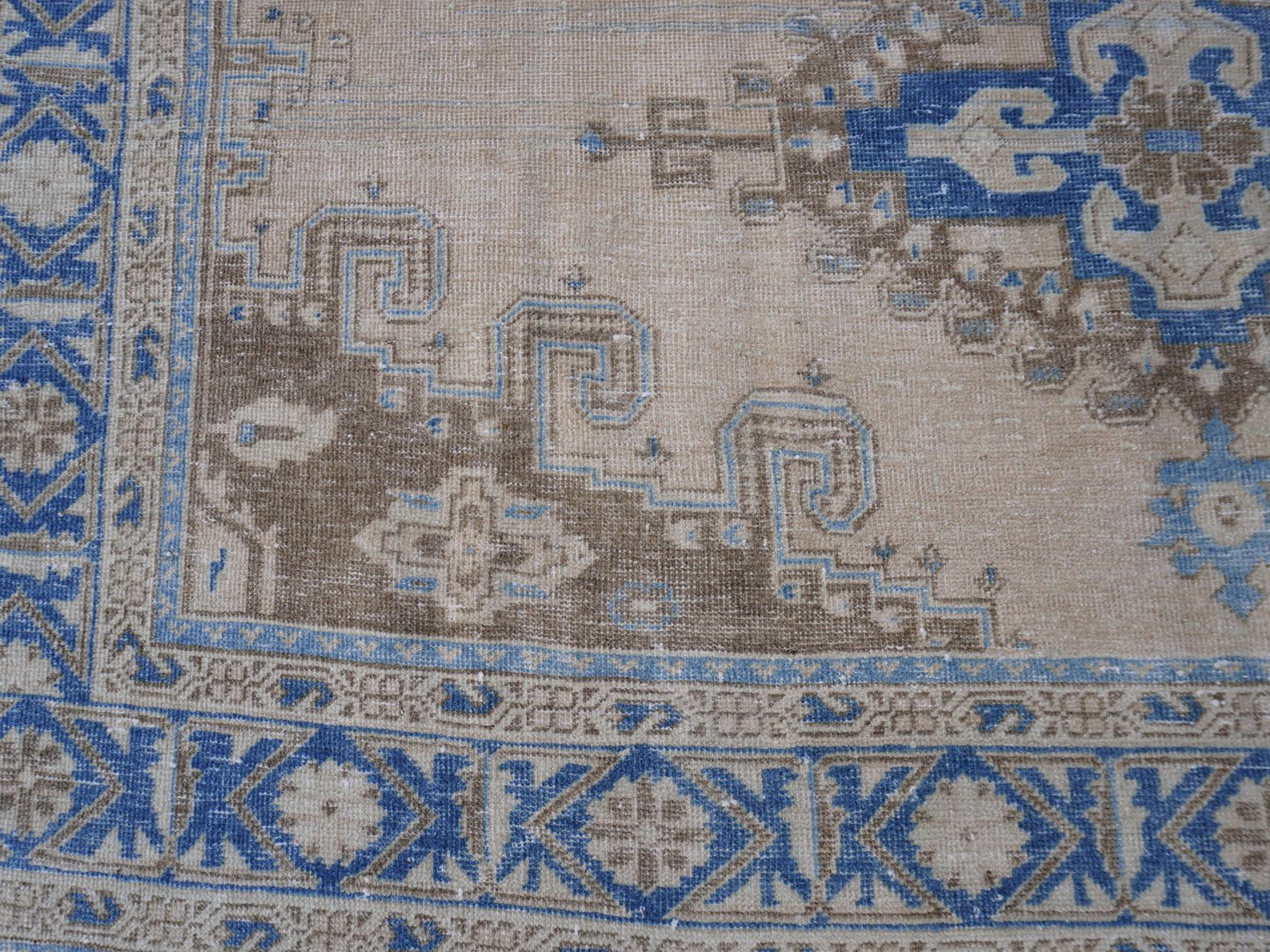 Vintage Oversized Rug 8x12 ft - sku1723