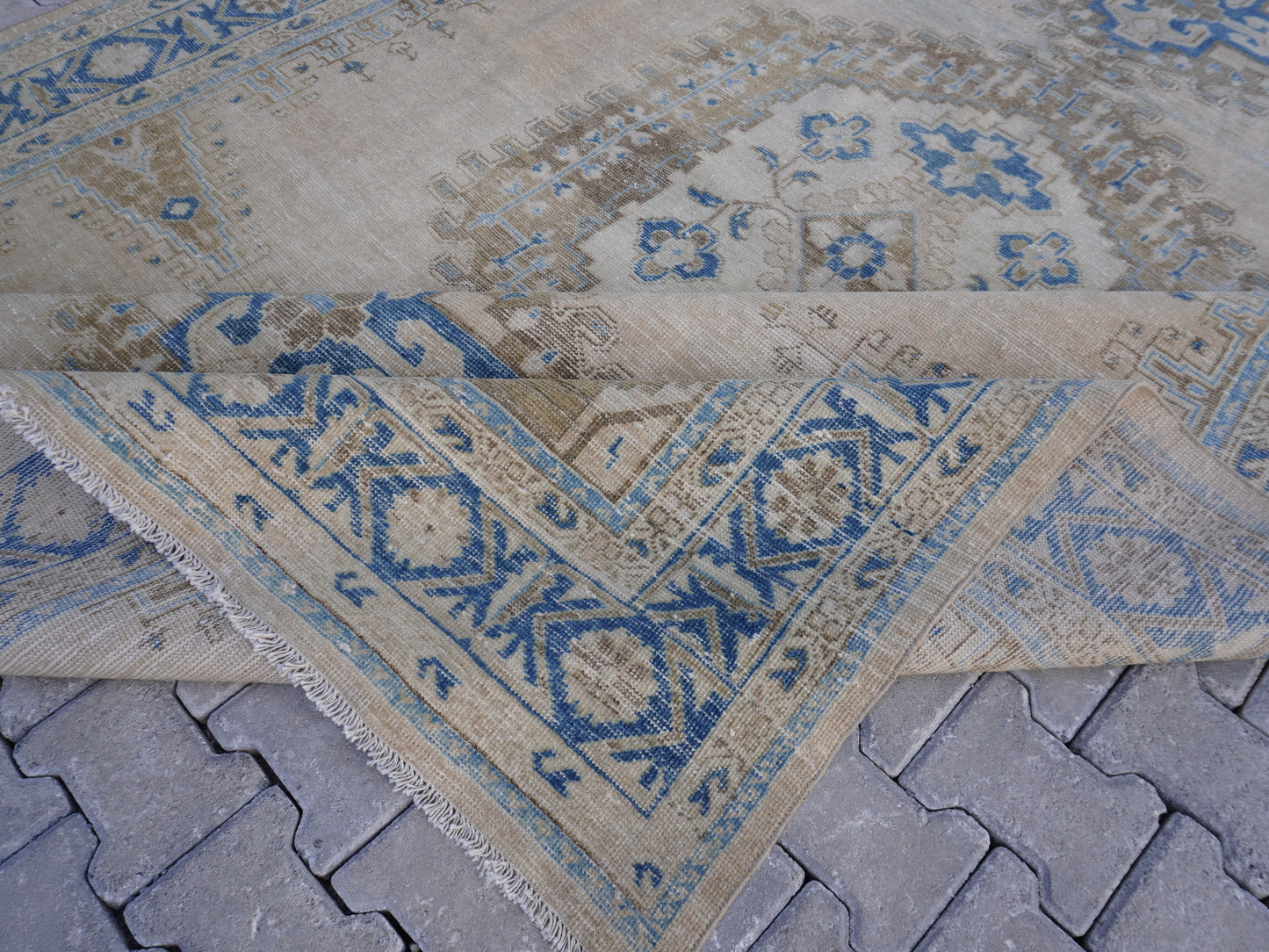 Vintage Oversized Rug 8x12 ft - sku1723
