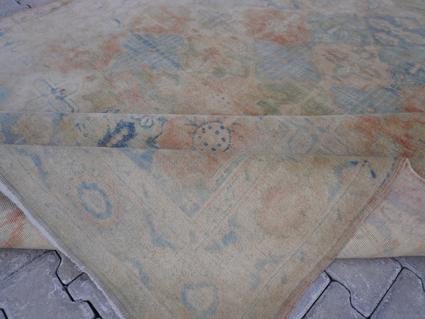 Vintage Neutral Wool Rug 8x9 ft - Sku1716