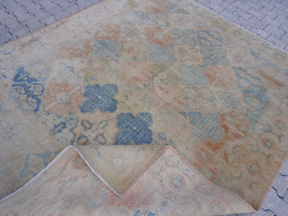 Vintage Neutral Wool Rug 8x9 ft - Sku1716