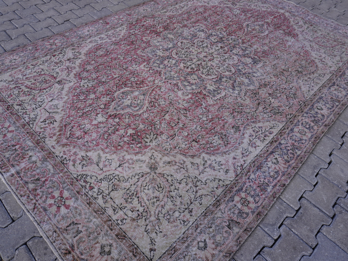 Vintage Turkish Area Rug 7x10 ft - skuf35