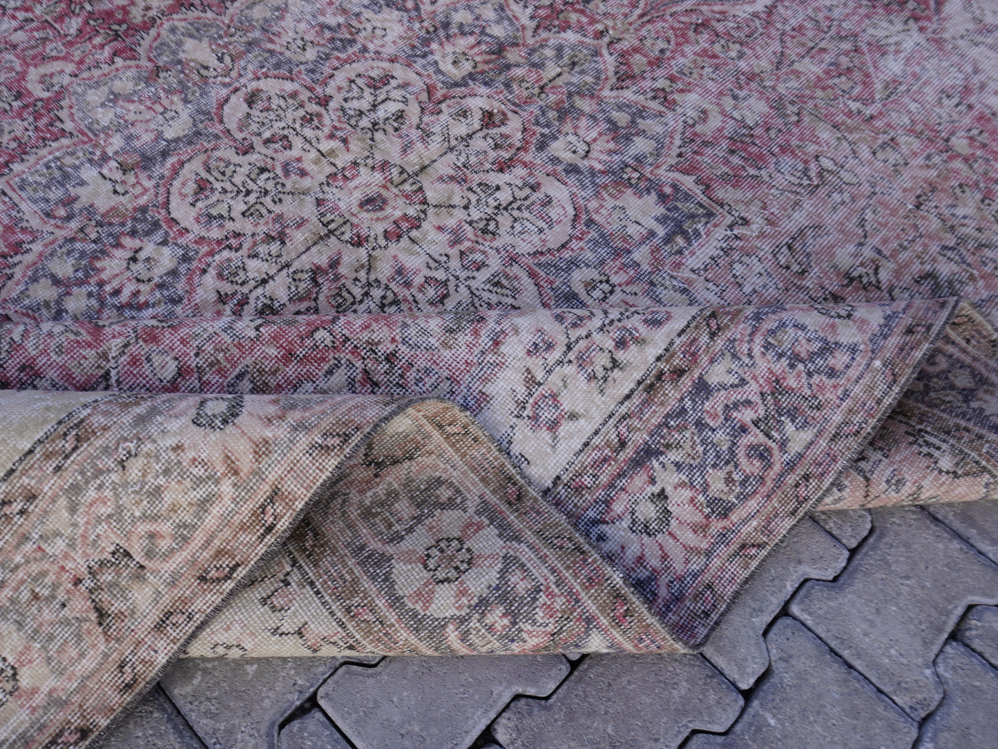 Vintage Turkish Area Rug 7x10 ft - skuf35