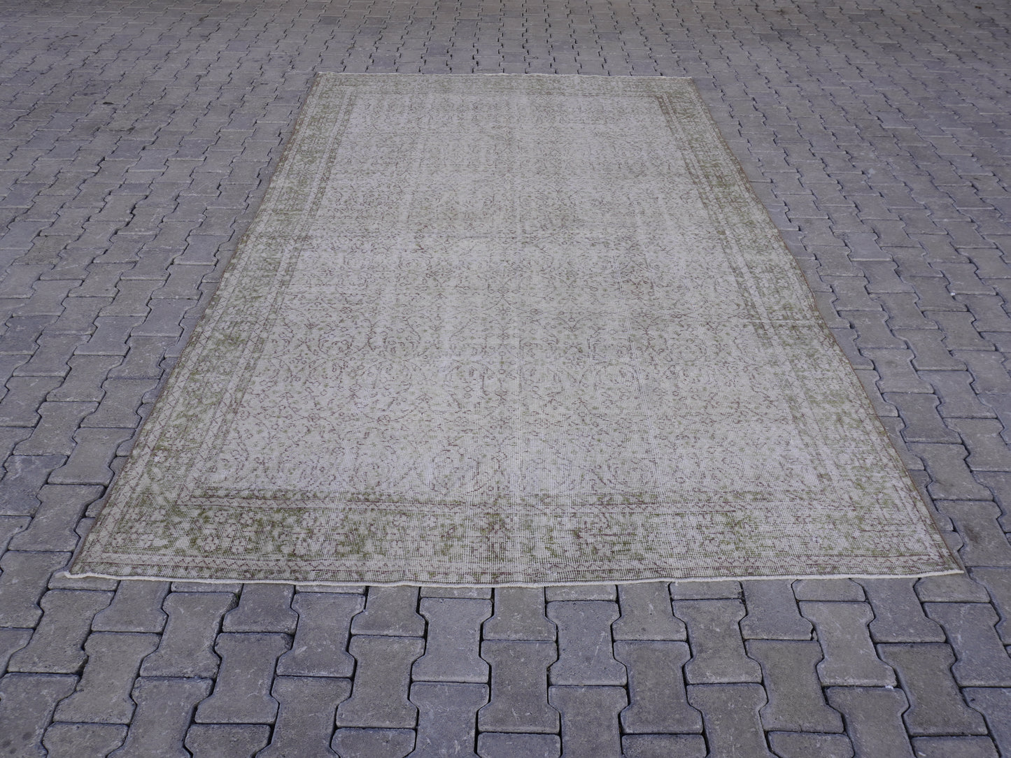 Turkish Wool Neutral Rug 6x10 ft -  skuf161
