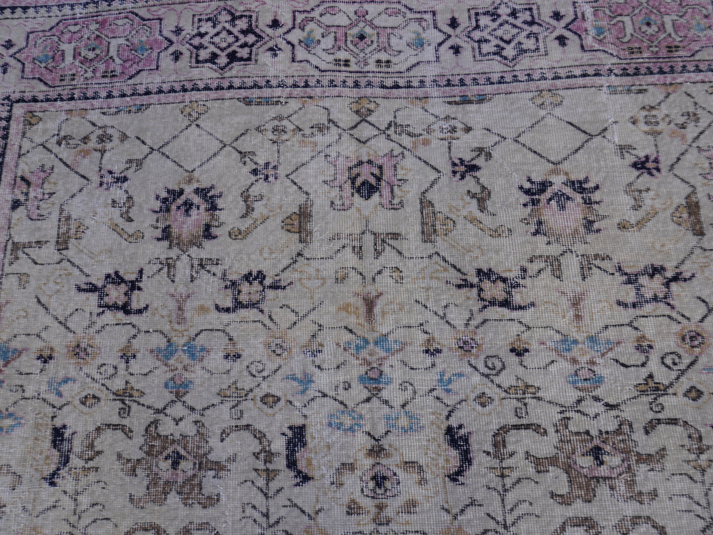 Turkish Vintage Rug 7x10 ft - skuf170
