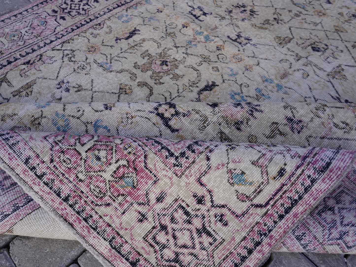 Turkish Vintage Rug 7x10 ft - skuf170