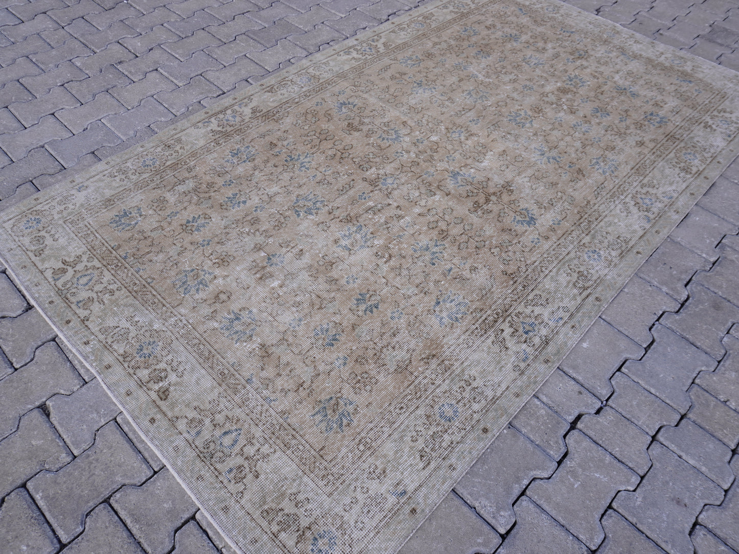 Hand Made Turkish Rug 5x8 ft - skuf212