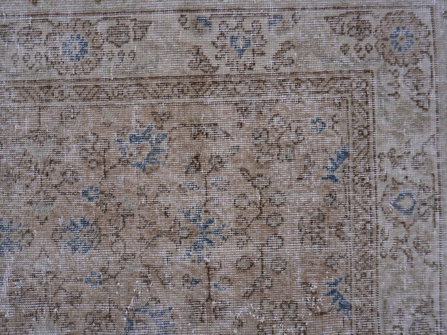 Hand Made Turkish Rug 5x8 ft - skuf212