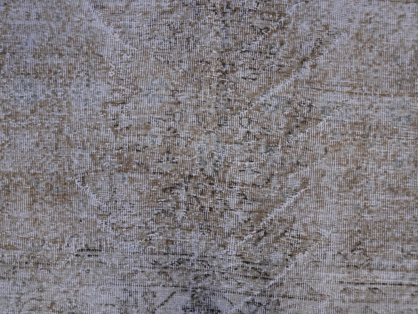 Turkish Vintage Wool Rug 7x10 ft - skuf203
