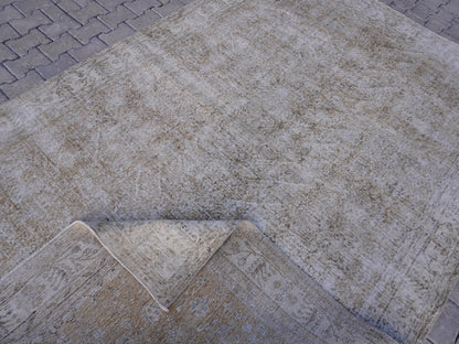 Turkish Vintage Wool Rug 7x10 ft - skuf203