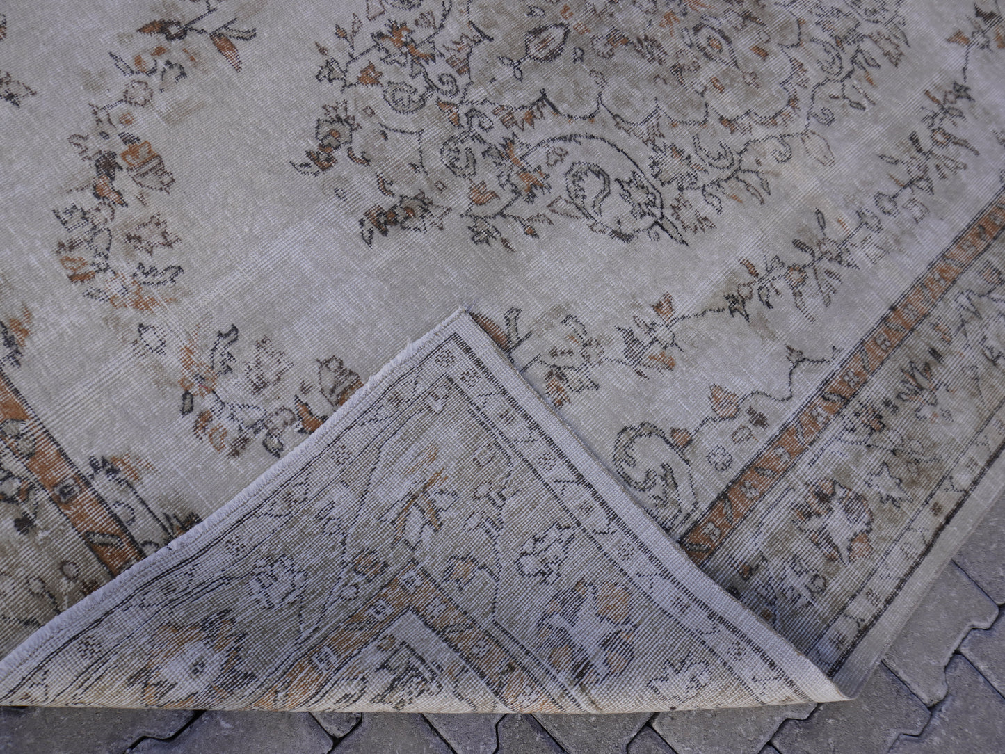 Turkish Vinatge Wool Rug 6x9 ft - skuf207