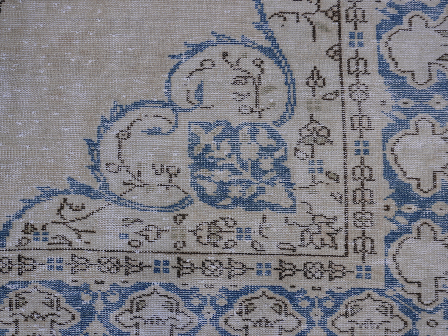 Turkish Vintage Neutral Rug 6x10 ft - skuf38