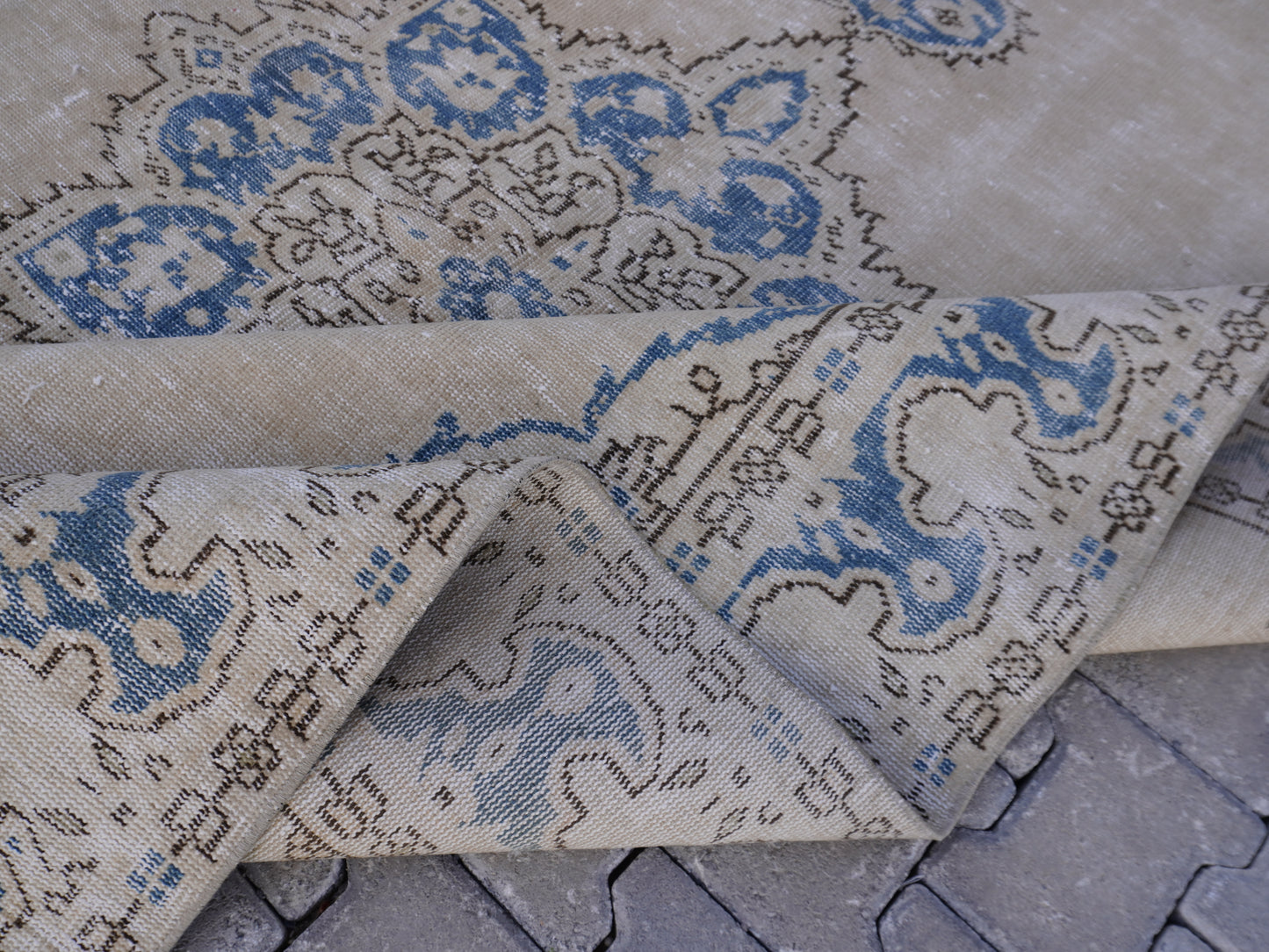 Turkish Vintage Neutral Rug 6x10 ft - skuf38
