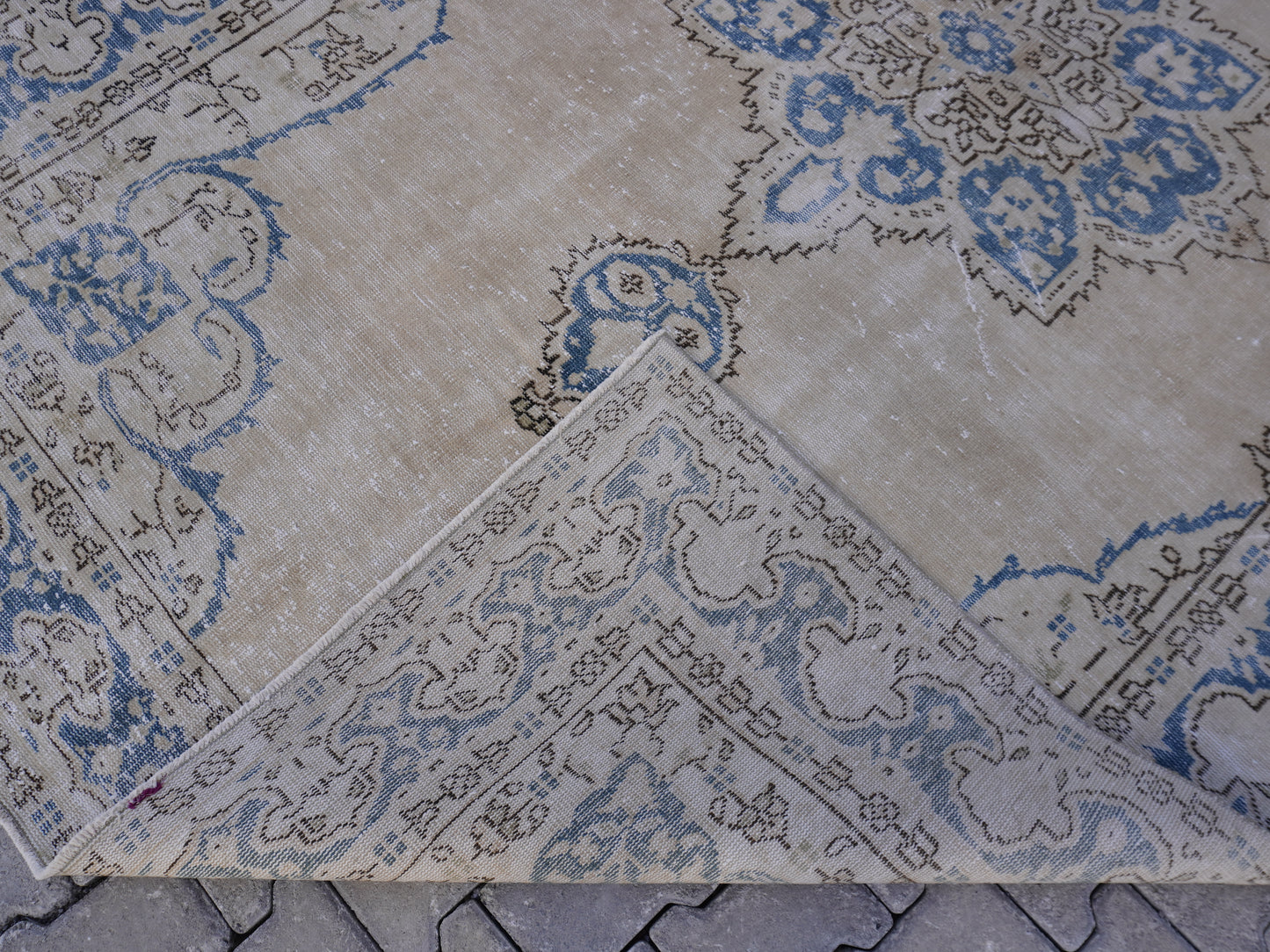 Turkish Vintage Neutral Rug 6x10 ft - skuf38