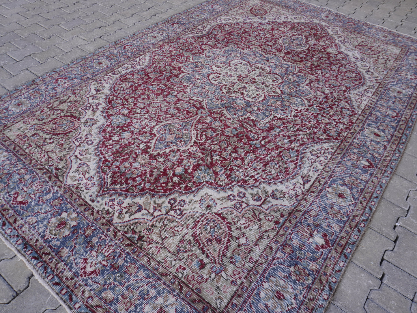 Vintage Hand Made Rug 7x10 ft - skuf113