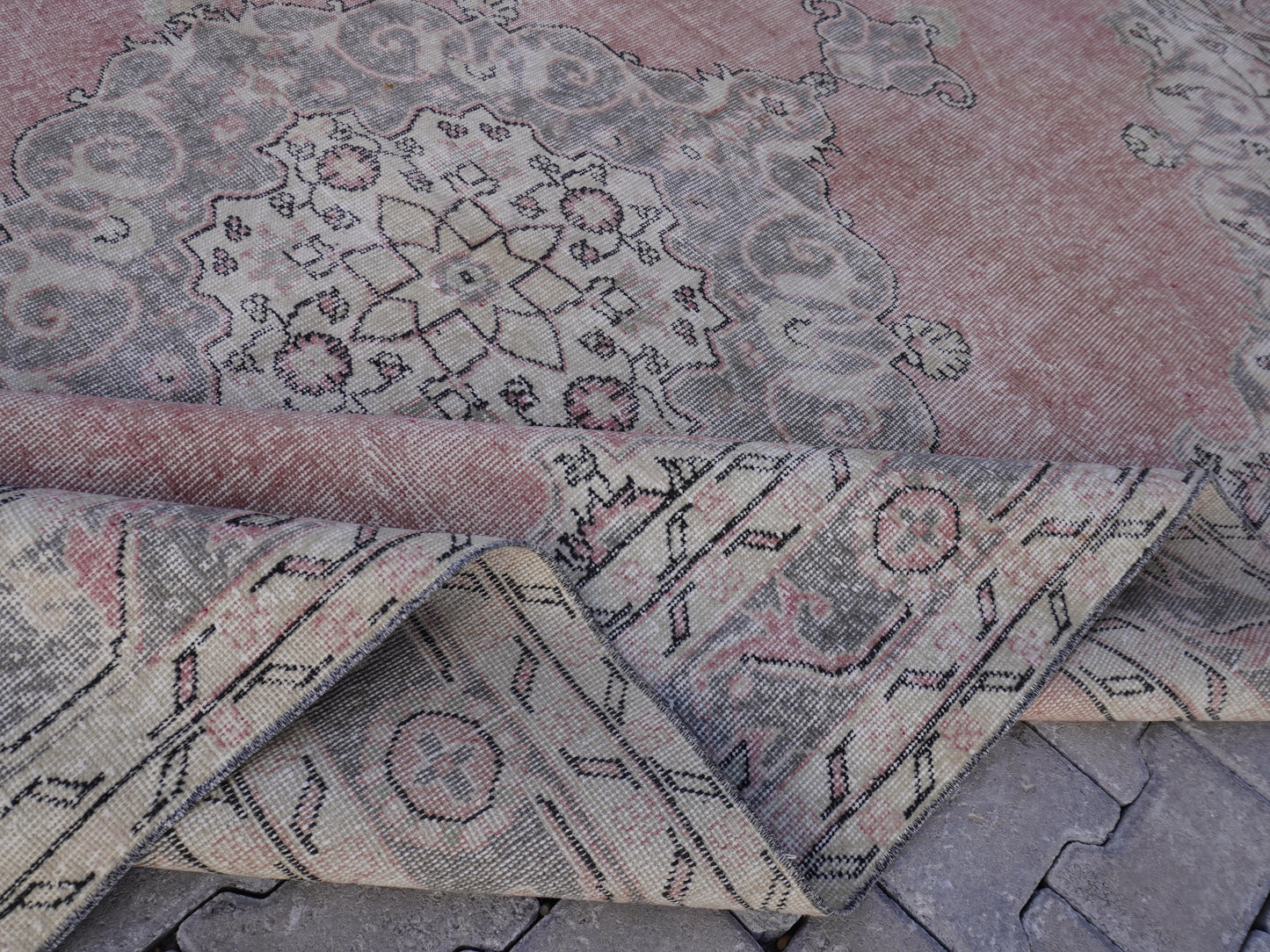 Vintage Medallion Turkish Rug 7x10 ft - skuf142