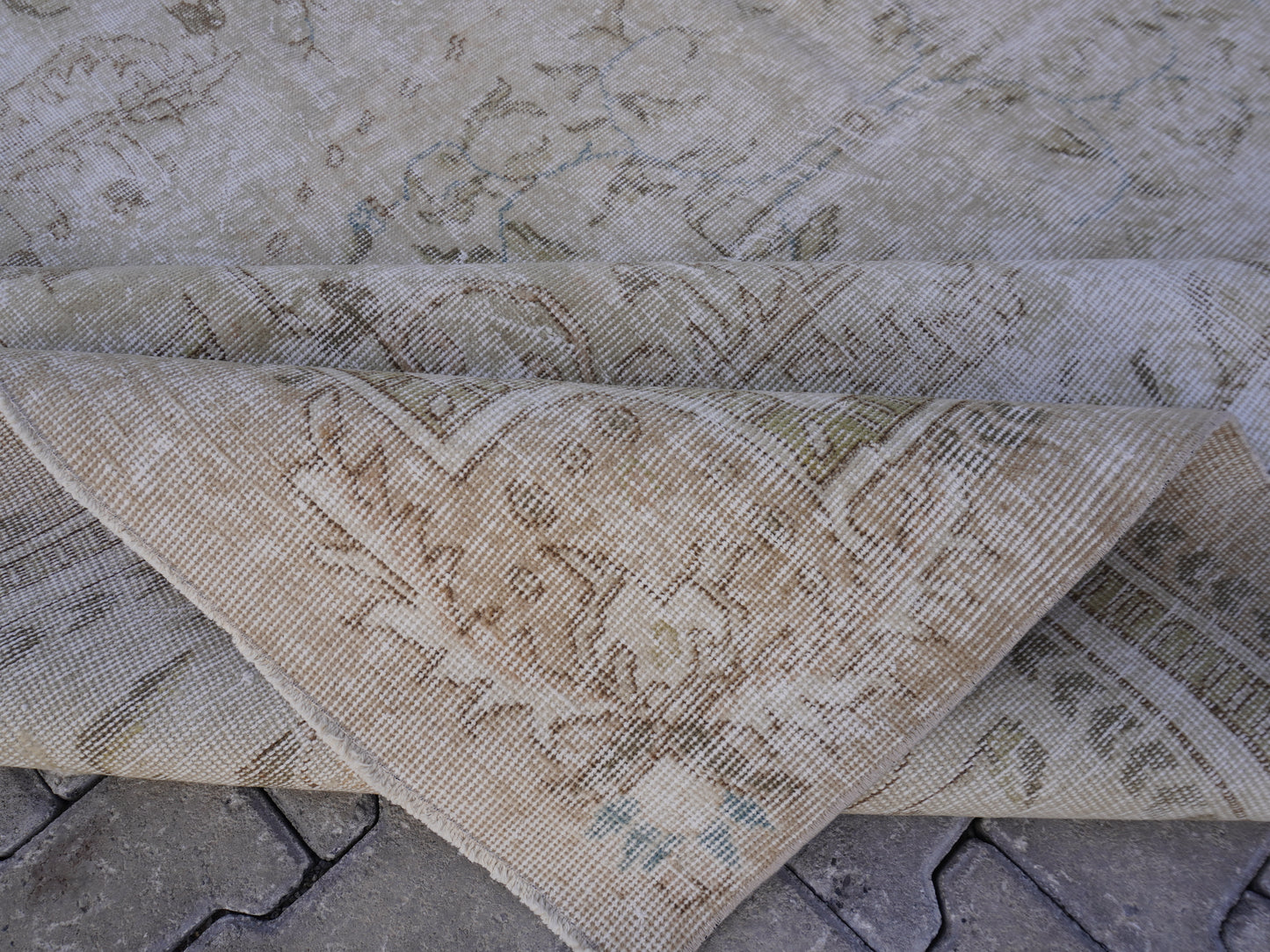 Wool Turkish Vintage Rug 7x10 ft - skuf42