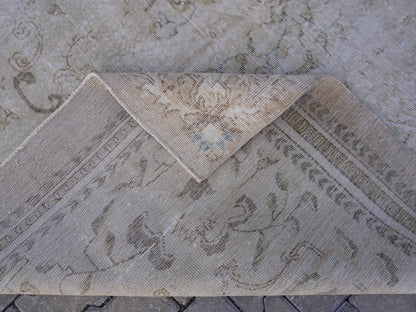 Wool Turkish Vintage Rug 7x10 ft - skuf42