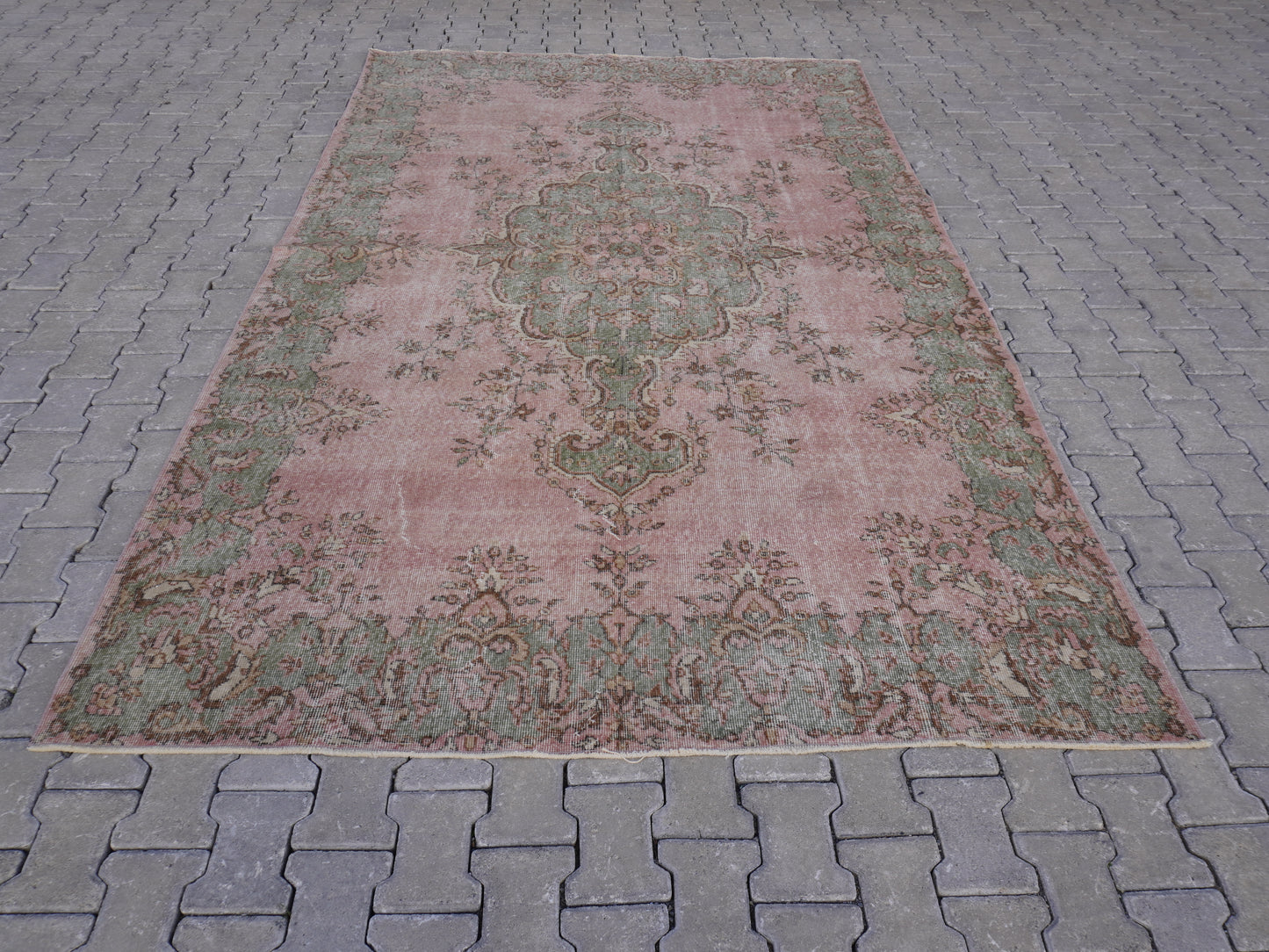 Turkish Vintage Wool Rug 7x10 ft - skuf22