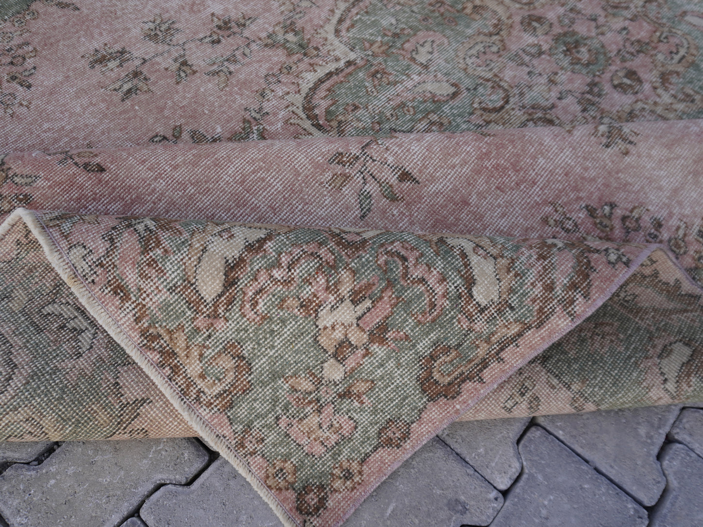 Turkish Vintage Wool Rug 7x10 ft - skuf22