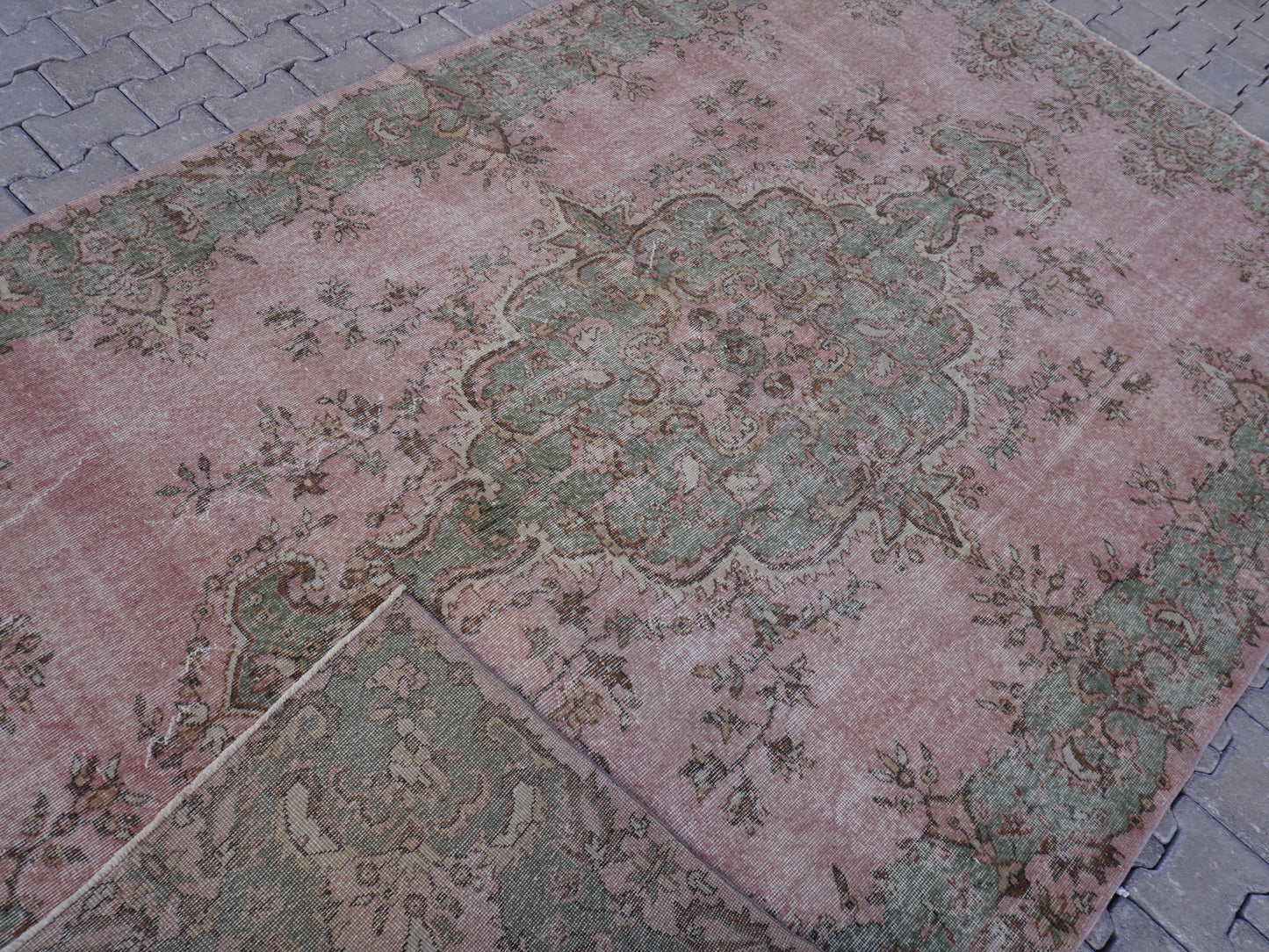 Turkish Vintage Wool Rug 7x10 ft - skuf22