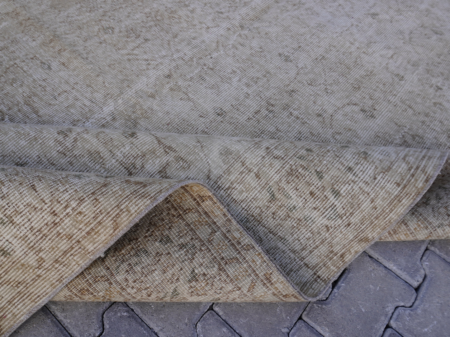 Vintage Neutral Rug 6x9 ft - skuf195