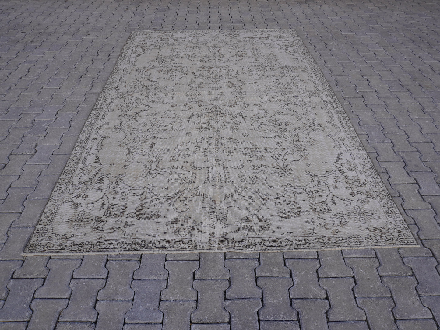 Vintage Turkish Rug 6x10 ft - skuf51