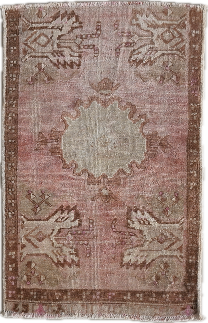 Hand Made Mini Decor Rug 2x3 ft - skuy141