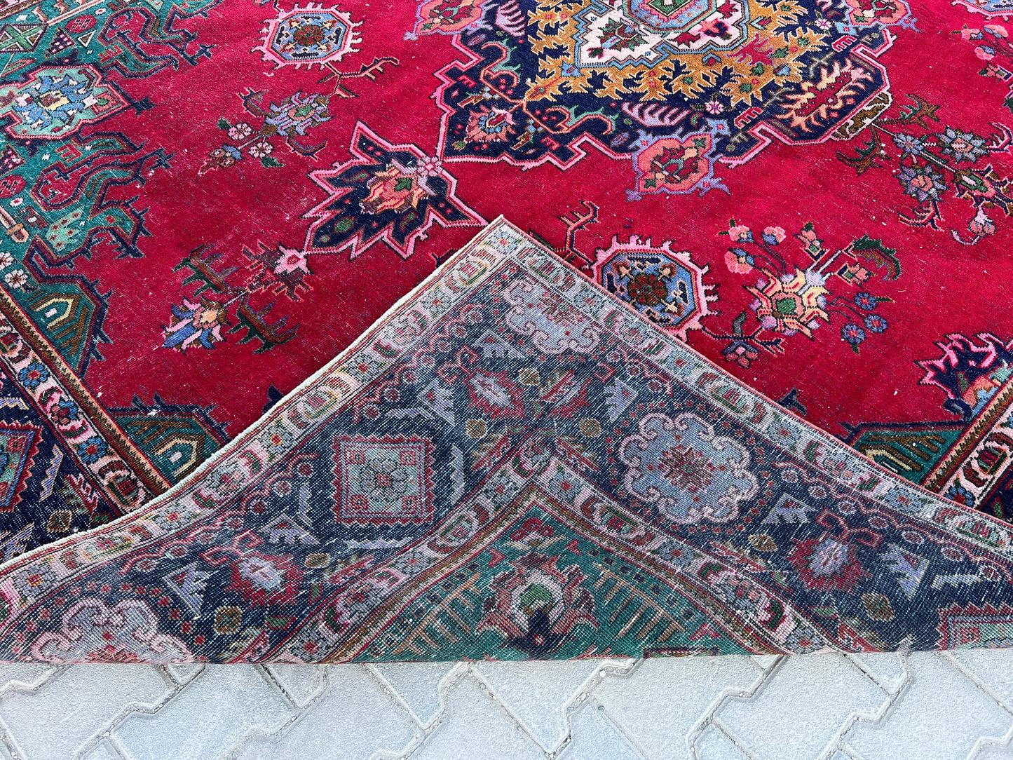 Neutral Large Rug 9x12 ft - sku 1320