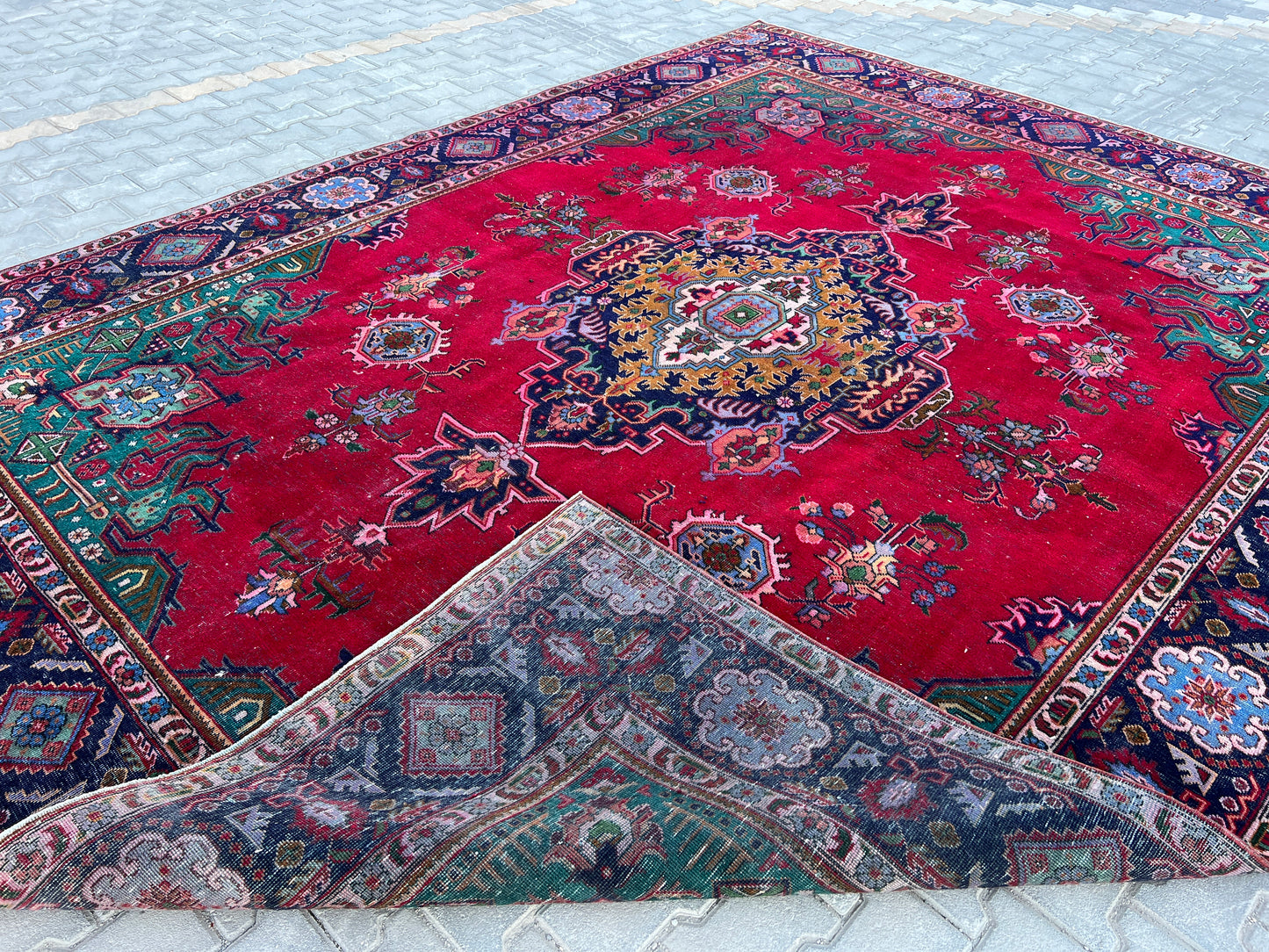 Neutral Large Rug 9x12 ft - sku 1320