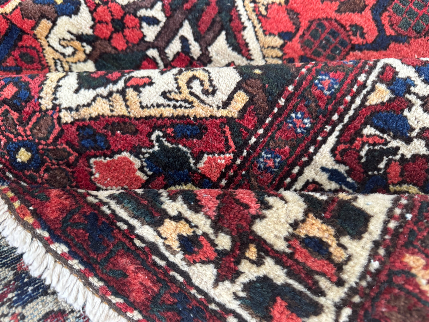 Vintage Bakhtiari Wool Rug 7x10 ft – Hand Knotted Persian Tribal Red Diamond Area Rug (1970s)- sku2101
