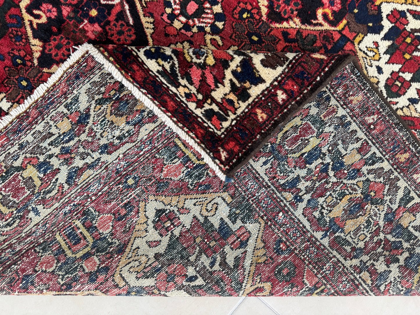 Vintage Bakhtiari Wool Rug 7x10 ft – Hand Knotted Persian Tribal Red Diamond Area Rug (1970s)- sku2101