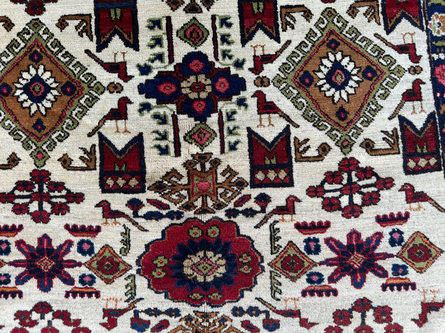 Vintage Antique Area Rug 5x8 ft -sku1053