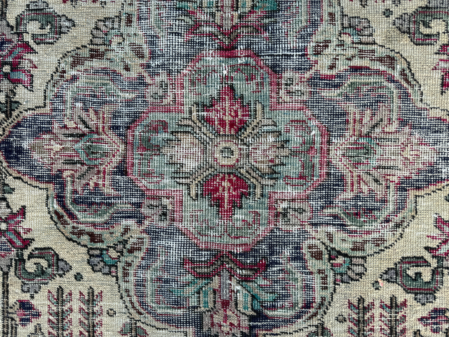 Hand-Knotted Persian Tabriz Rug 9x12 ft - Vintage Medallion Design, 1960s, Red and Green - sku1059
