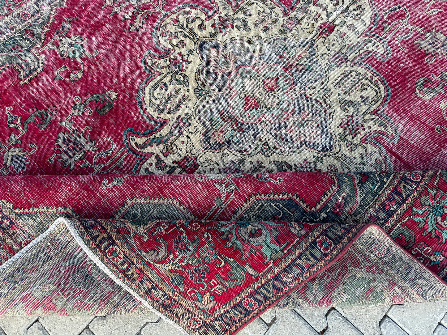 Hand-Knotted Persian Tabriz Rug 9x12 ft - Vintage Medallion Design, 1960s, Red and Green - sku1059