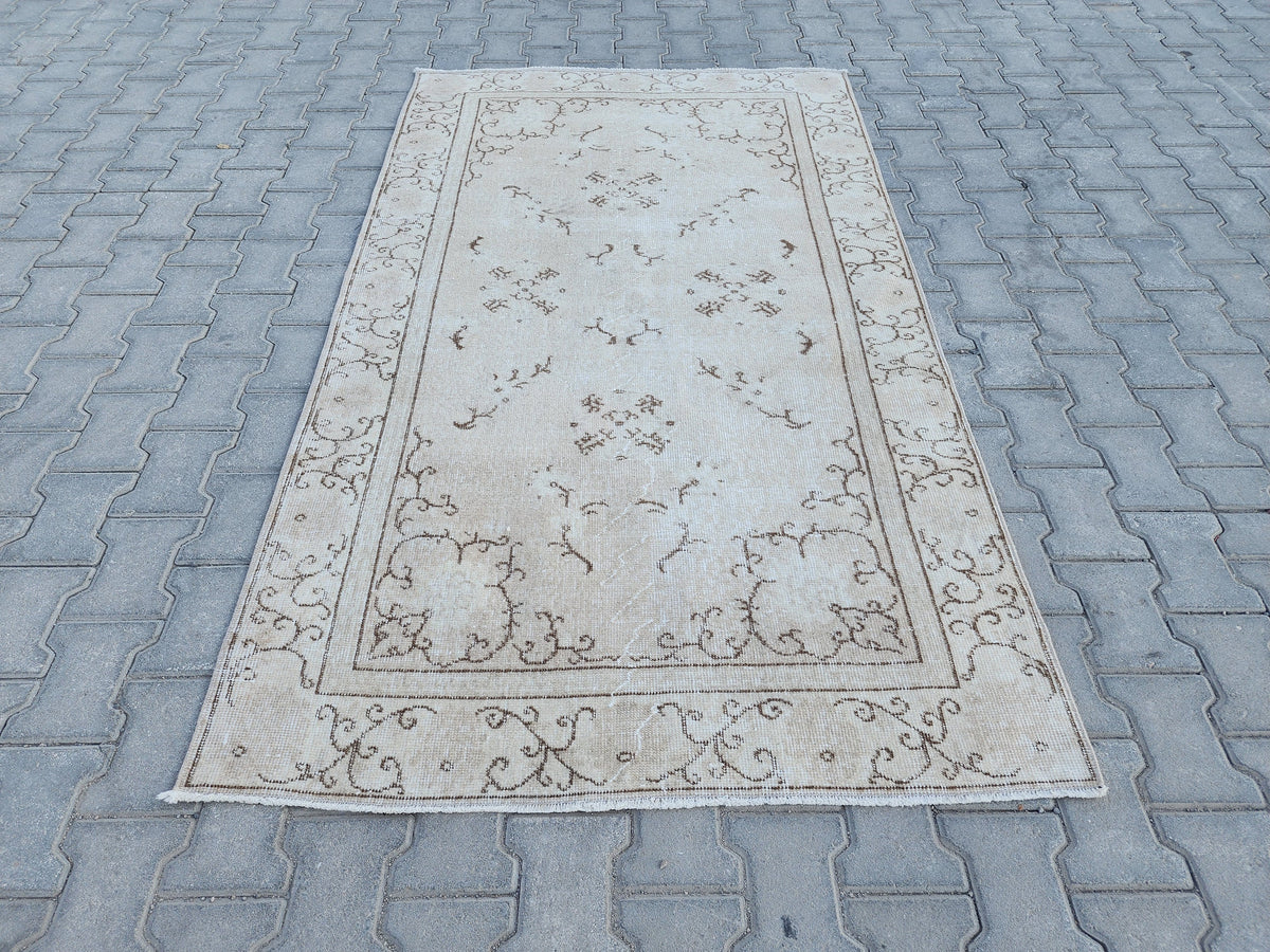 Handwoven Turkish Oushak Rug 4x7: Beige Wool, Bohemian Style