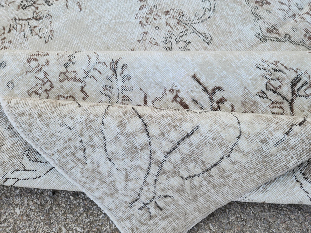 7x10 White Oushak Rug Hand‑Knotted Wool Area Rug Neutral Decor: Medallion Turkish Design