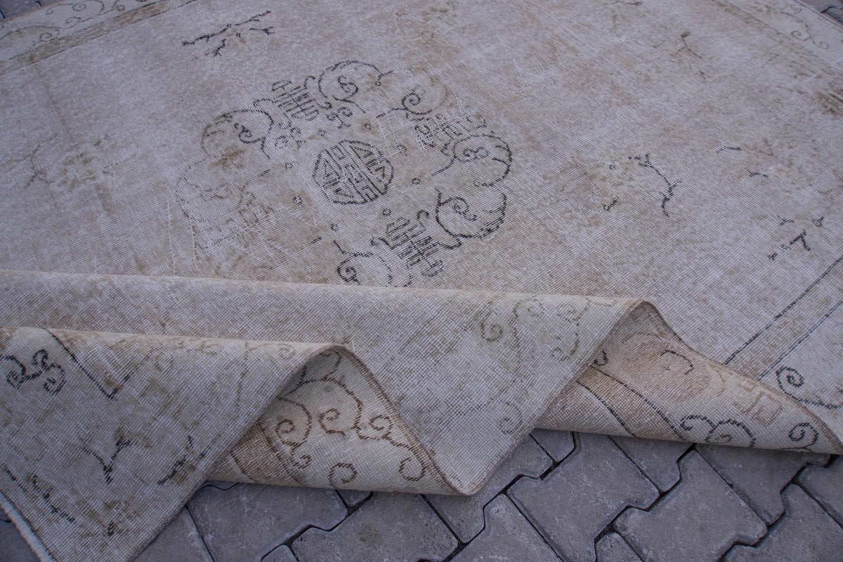 6x9 Handwoven Turkish Oushak Rug: Neutral Beige Wool, Oriental Style