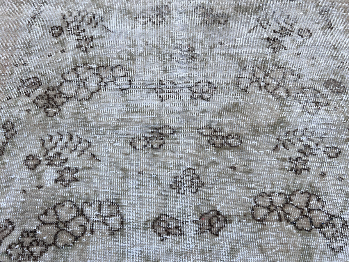 Handwoven Turkish Oushak Rug 4x7: Wool & Cotton Vintage Design
