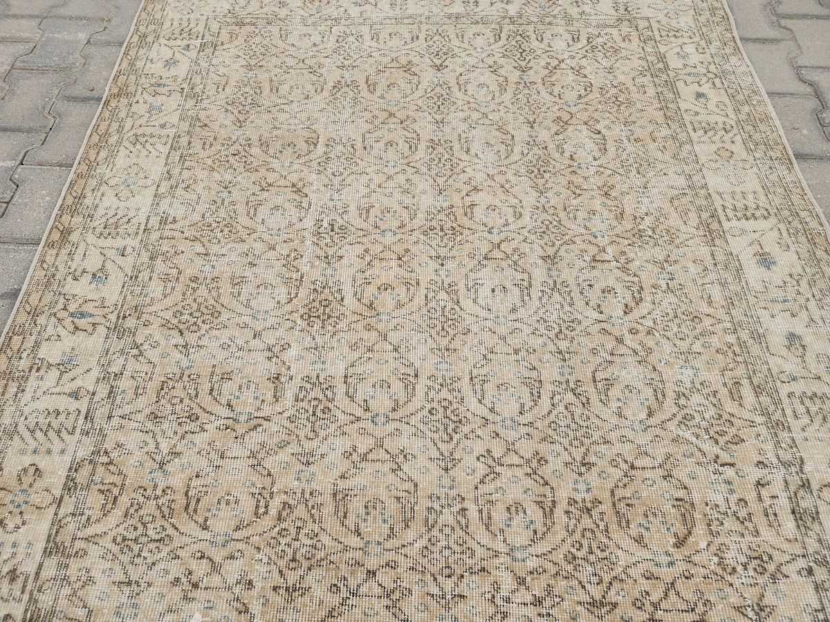Handwoven Turkish Oushak Rug: 5x9 Wool & Cotton Area Rug