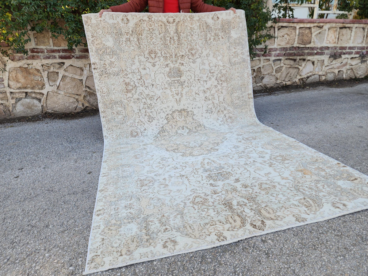 Neutral Rug 5x9, Isparta Wool HandCrafted, Dining Room Decor