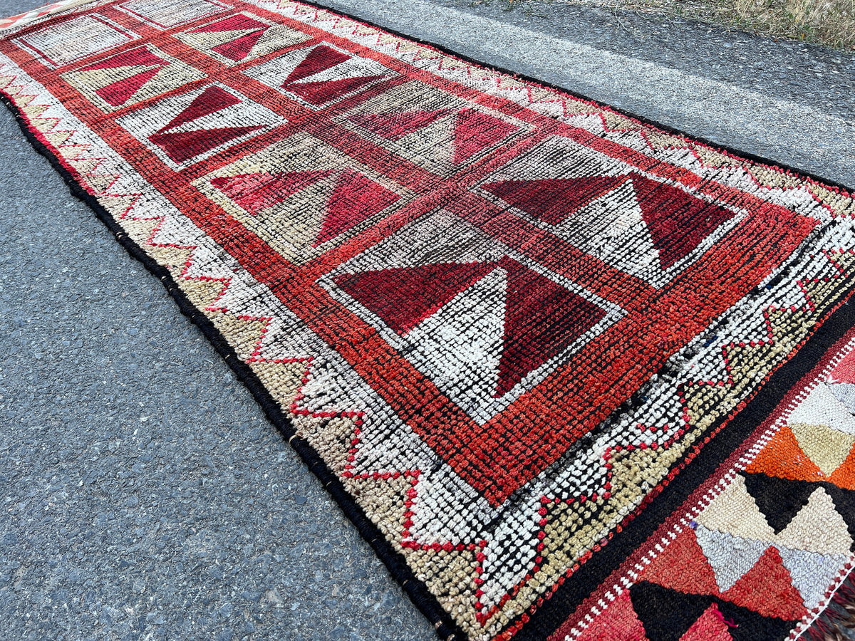 Handwoven Vintage Herki Rug: Geometric Bohemian Runner (3x10)
